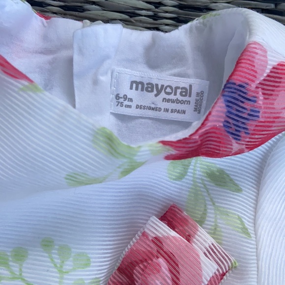 Beautiful mayoral dress - Picture 3 of 3